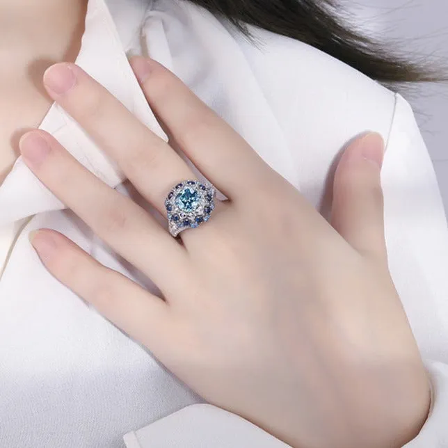 Luxurious Art-Deco Inspired Vintage Synthetic Aquamarine Ring in Sterling Silver